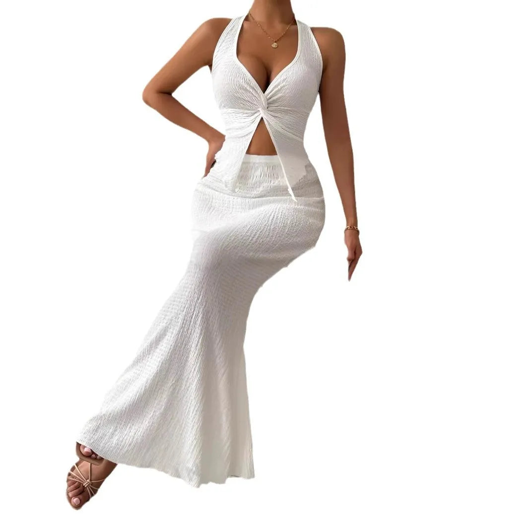✨ Elegant & Sexy Summer/Fall Two-Piece Set – Halter Top & Long Skirt 2025