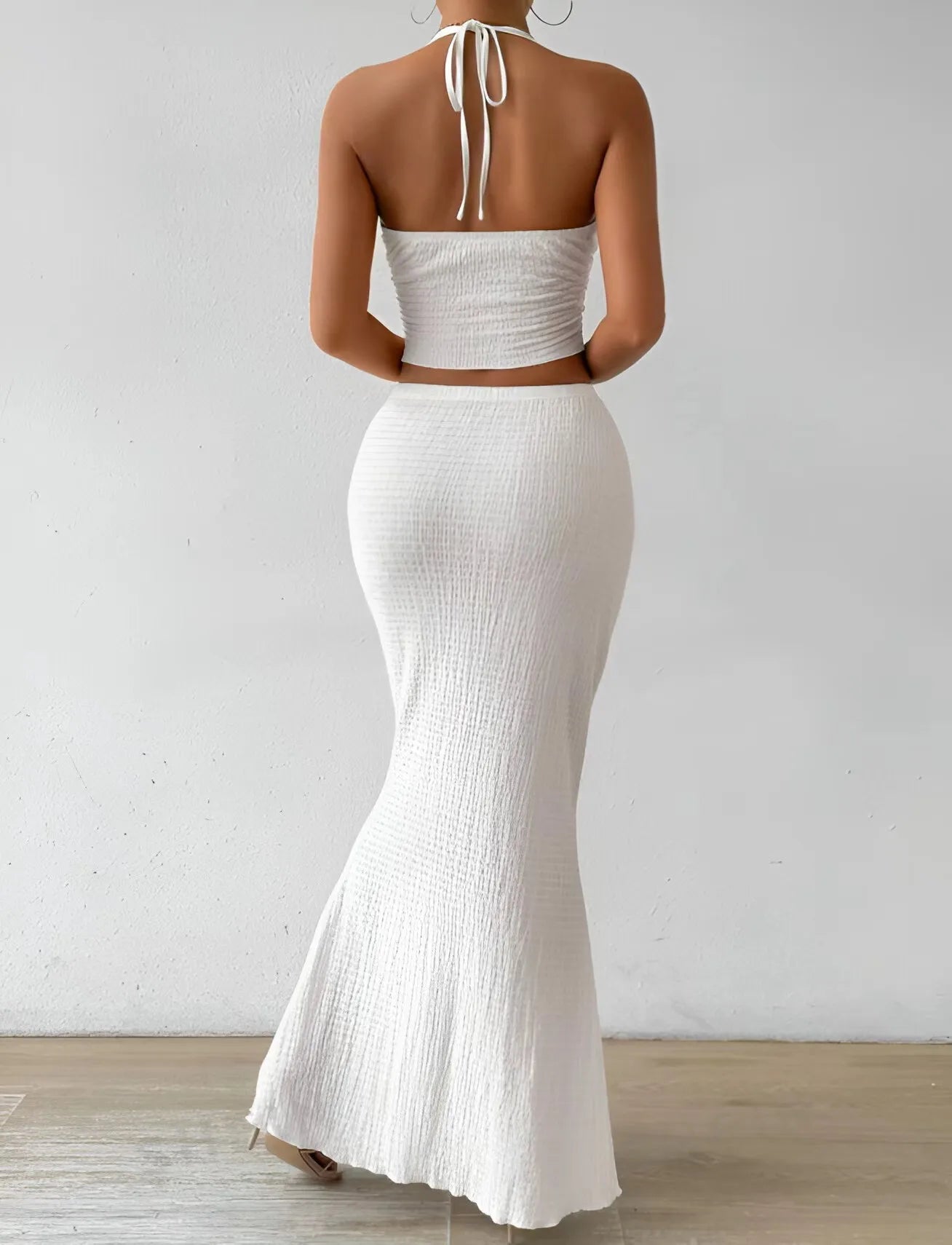 ✨ Elegant & Sexy Summer/Fall Two-Piece Set – Halter Top & Long Skirt 2025